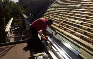 couvreur-travaux-de-zinguerie-artisan-toiture